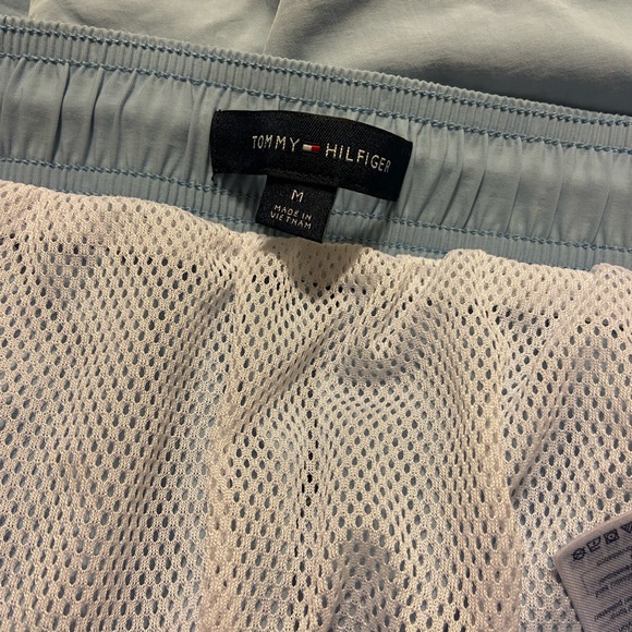Tommy Hilfiger baby blue standard 7” swim trunks size Medium - Picture 8 of 12